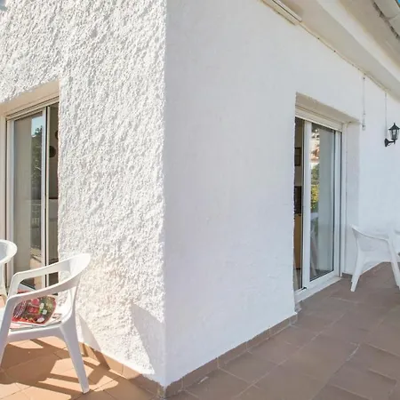 Sleeps 7 Villa Lloret de Mar