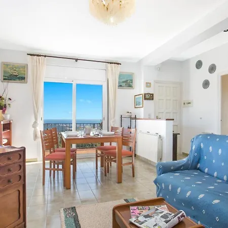 Sleeps 7 Вілла Льорет-де-Мар
