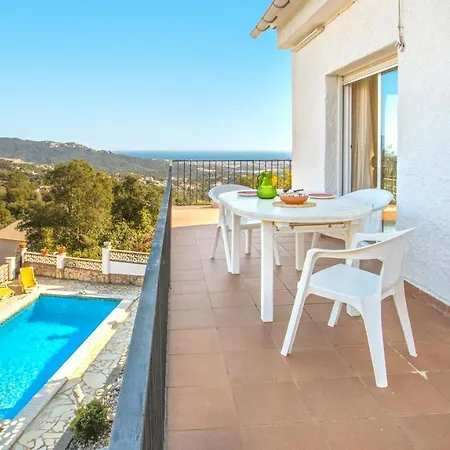 Sleeps 7 Льорет-де-Мар